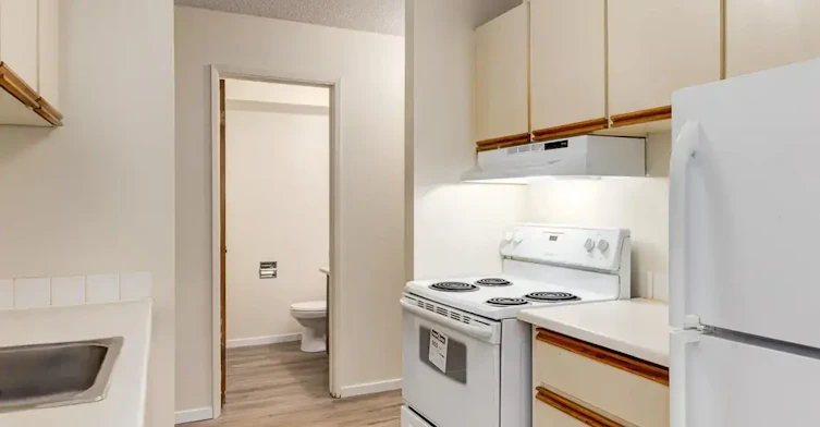 624-10500 45 Avenue NW, Edmonton, AB, T6H 0A1 - 31
