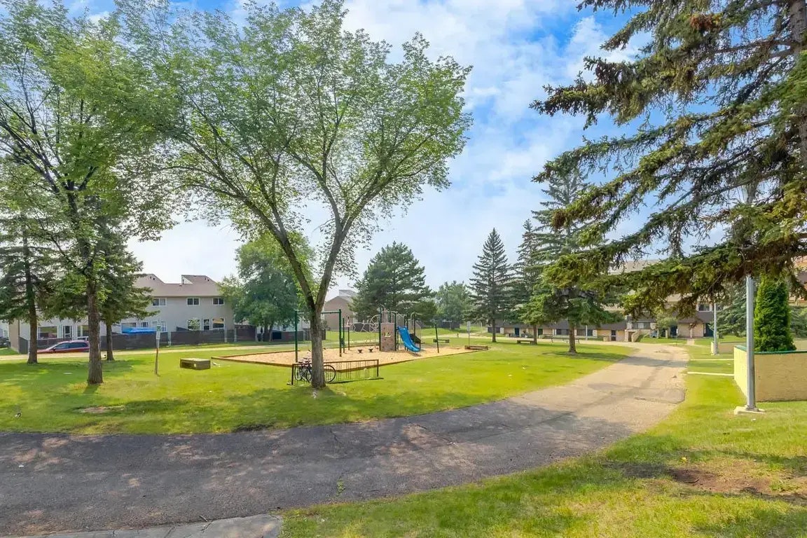 624-10500 45 Avenue NW, Edmonton, AB, T6H 0A1 - 54