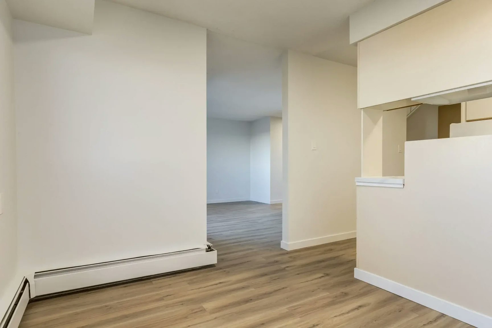 624-10500 45 Avenue NW, Edmonton, AB, T6H 0A1 - 10