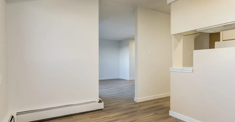 624-10500 45 Avenue NW, Edmonton, AB, T6H 0A1 - 10