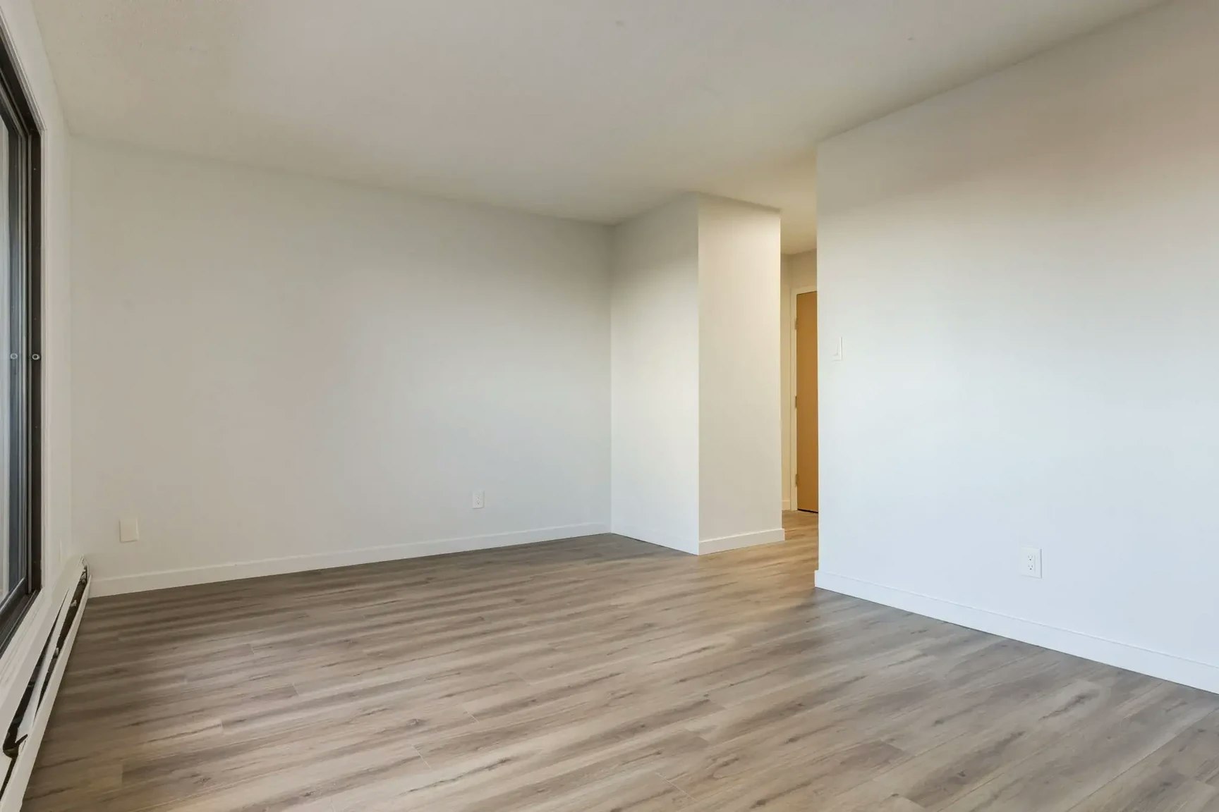 624-10500 45 Avenue NW, Edmonton, AB, T6H 0A1 - 6