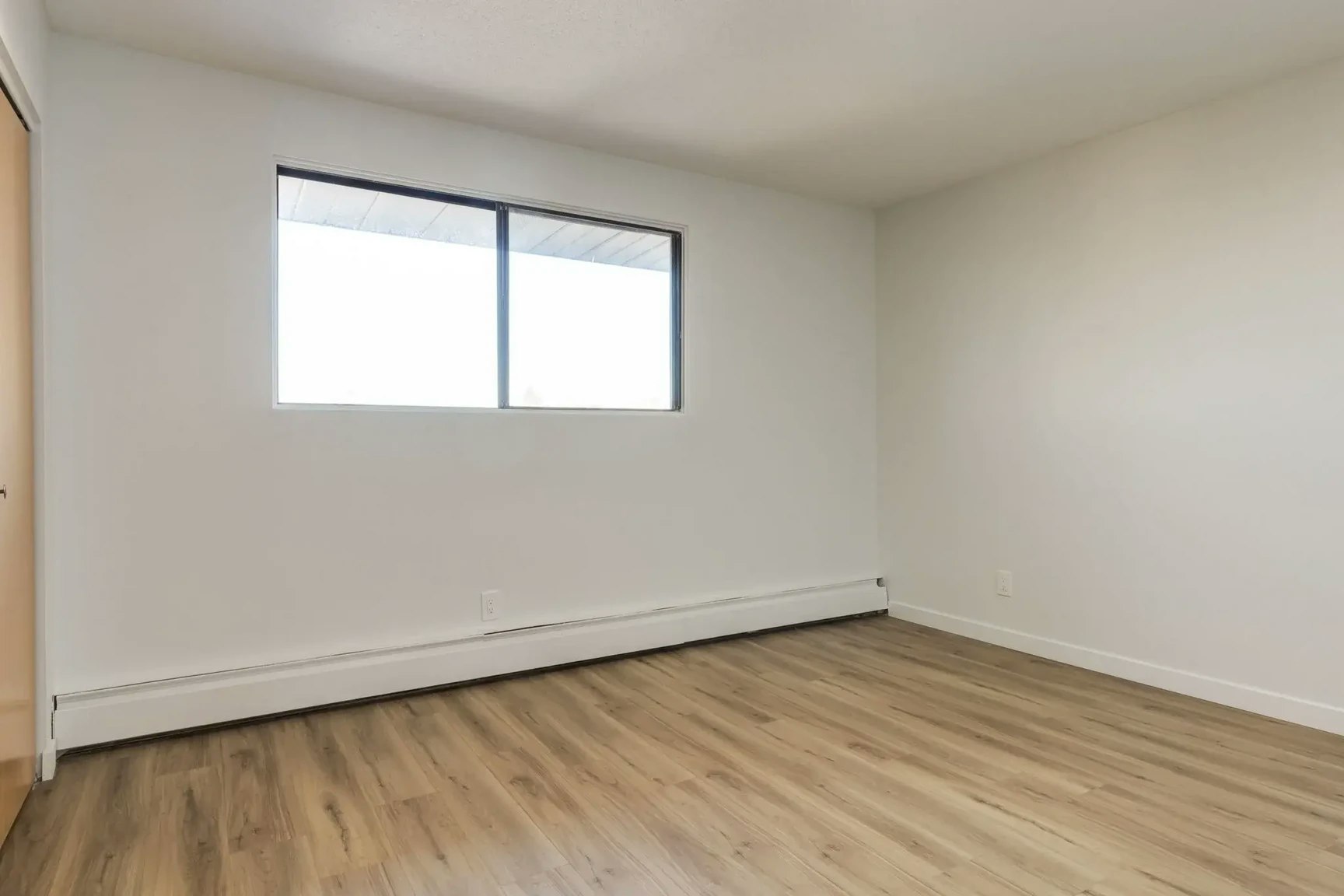 624-10500 45 Avenue NW, Edmonton, AB, T6H 0A1 - 21