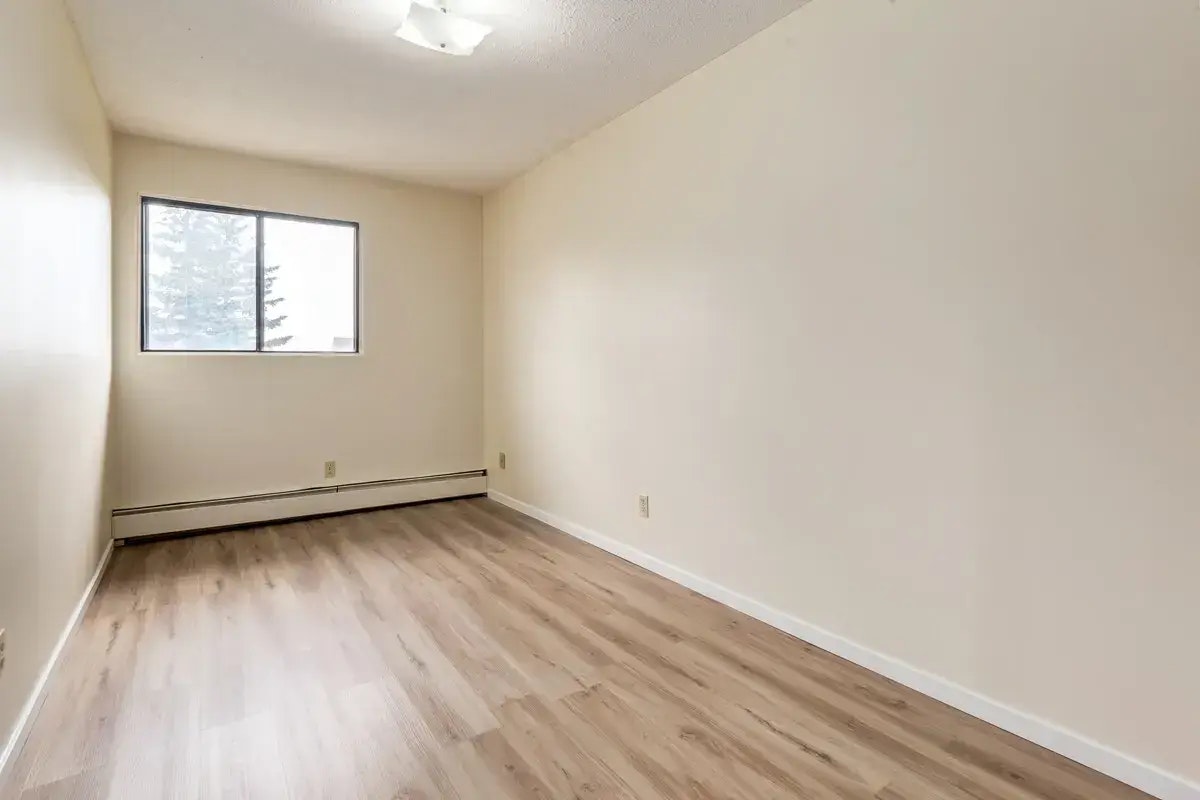 624-10500 45 Avenue NW, Edmonton, AB, T6H 0A1 - 35