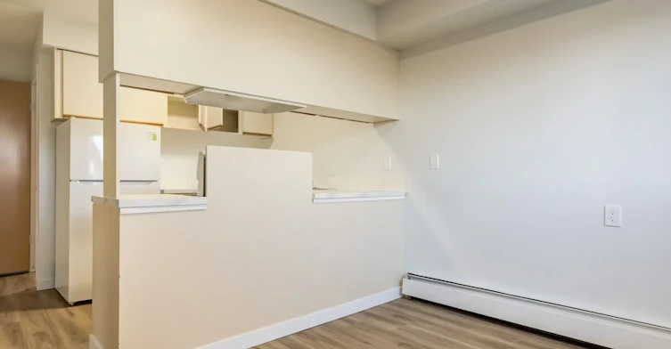 620-10500 45 Avenue NW, Edmonton, AB, T6H 0A1 - 11