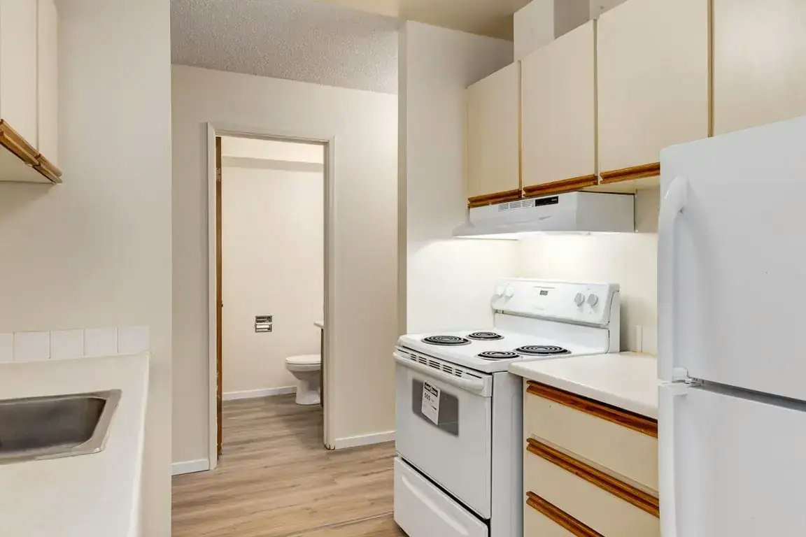 620-10500 45 Avenue NW, Edmonton, AB, T6H 0A1 - 31