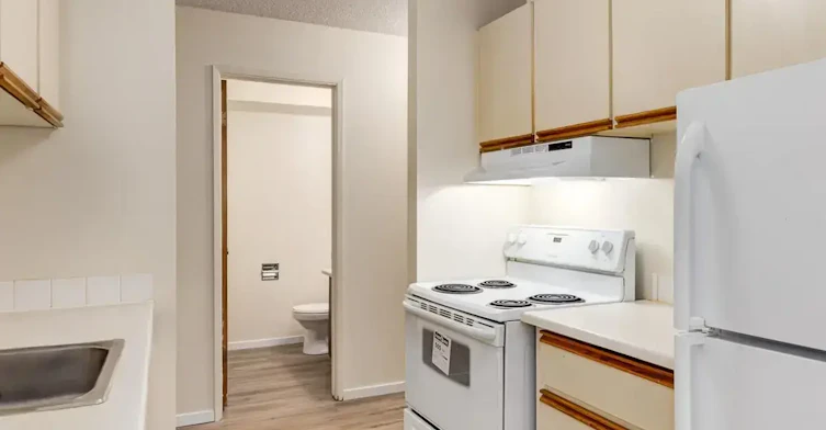 620-10500 45 Avenue NW, Edmonton, AB, T6H 0A1 - 31