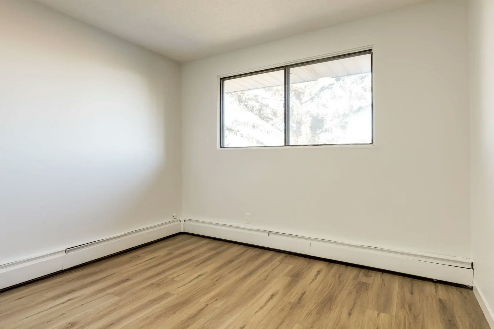620-10500 45 Avenue NW, Edmonton, AB, T6H 0A1 - 16