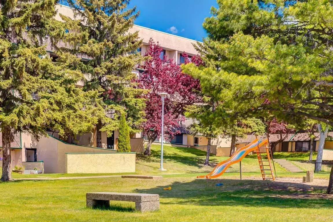 620-10500 45 Avenue NW, Edmonton, AB, T6H 0A1 - 53