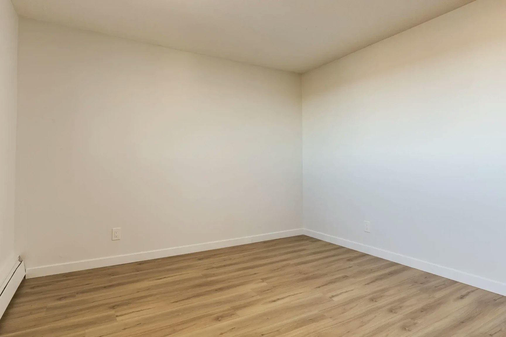 620-10500 45 Avenue NW, Edmonton, AB, T6H 0A1 - 24