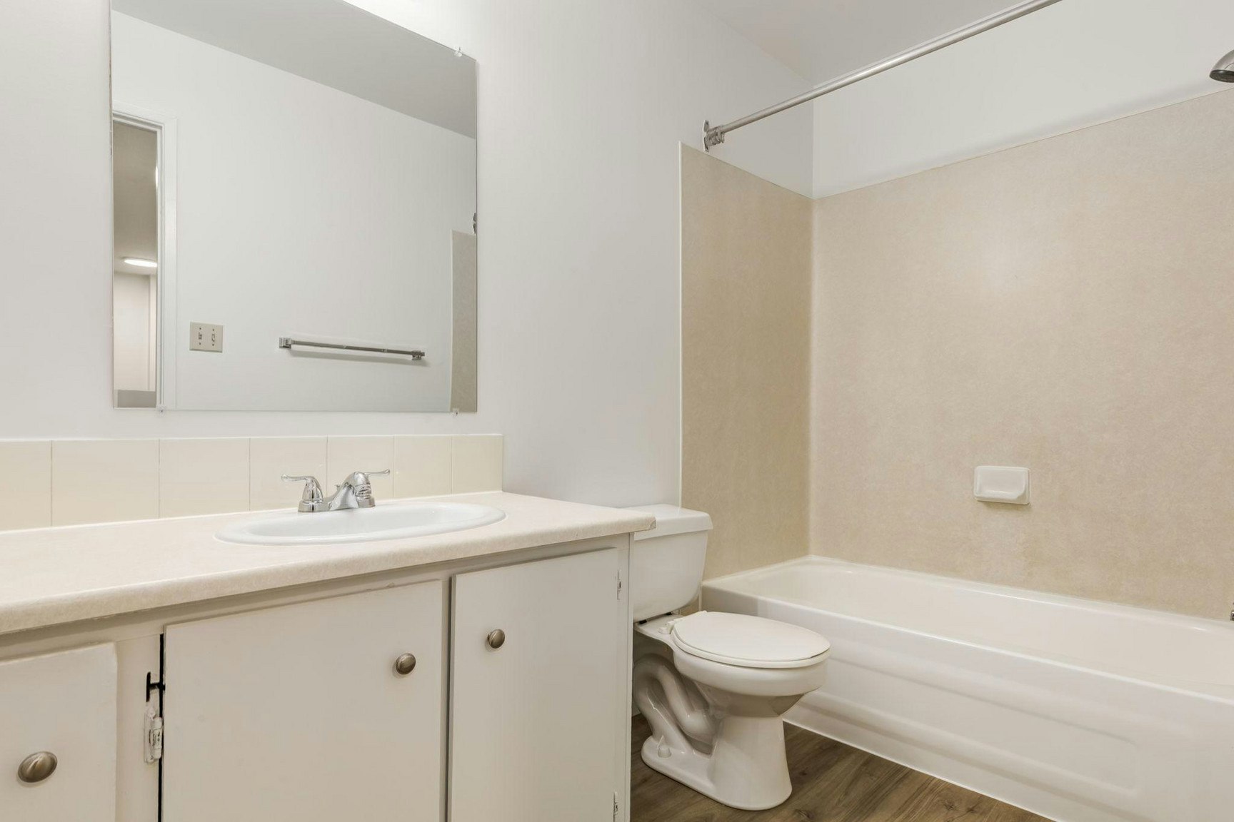 624-10500 45 Avenue NW, Edmonton, AB, T6H 0A1 - 17