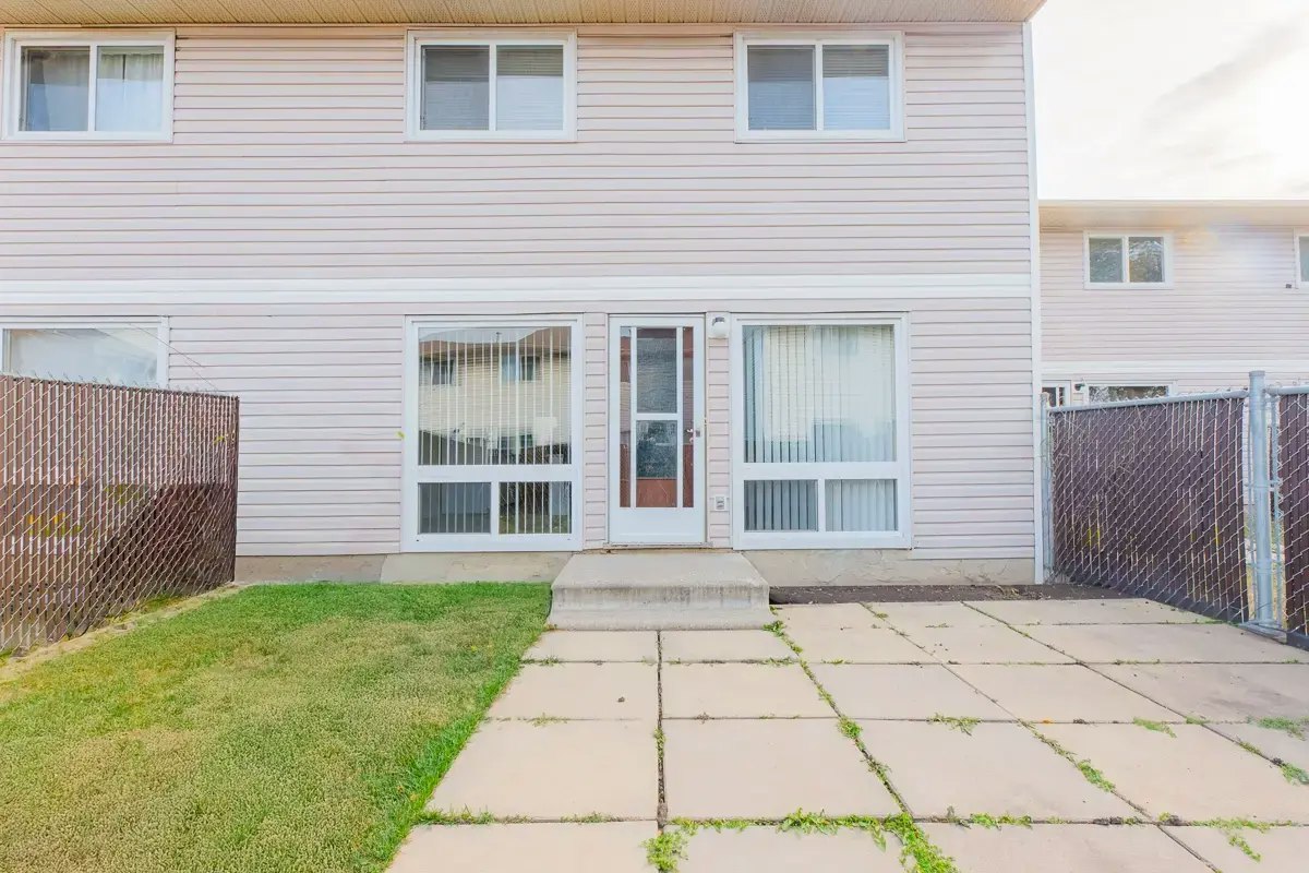 213-10542 45 Avenue NW, Edmonton, AB, T6H 0A1 - 29