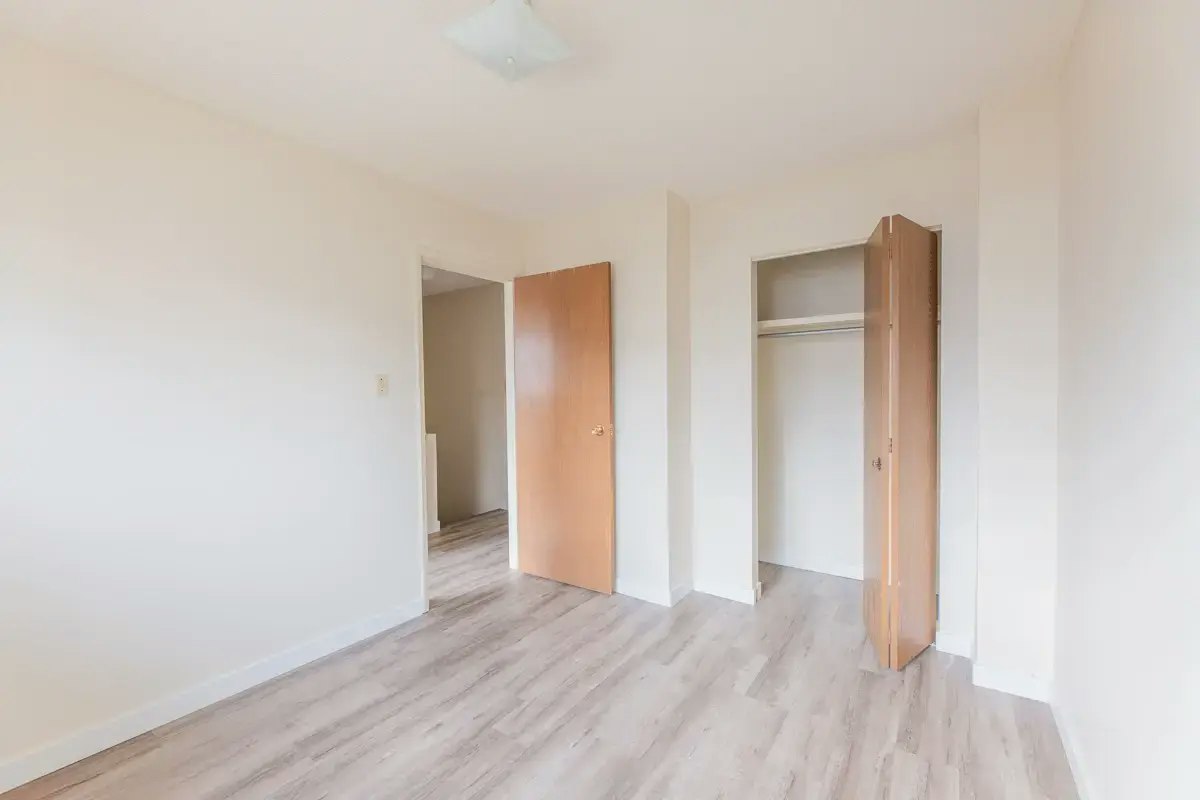 213-10542 45 Avenue NW, Edmonton, AB, T6H 0A1 - 19