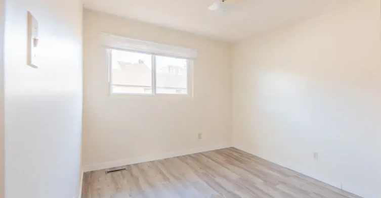 213-10542 45 Avenue NW, Edmonton, AB, T6H 0A1 - 20