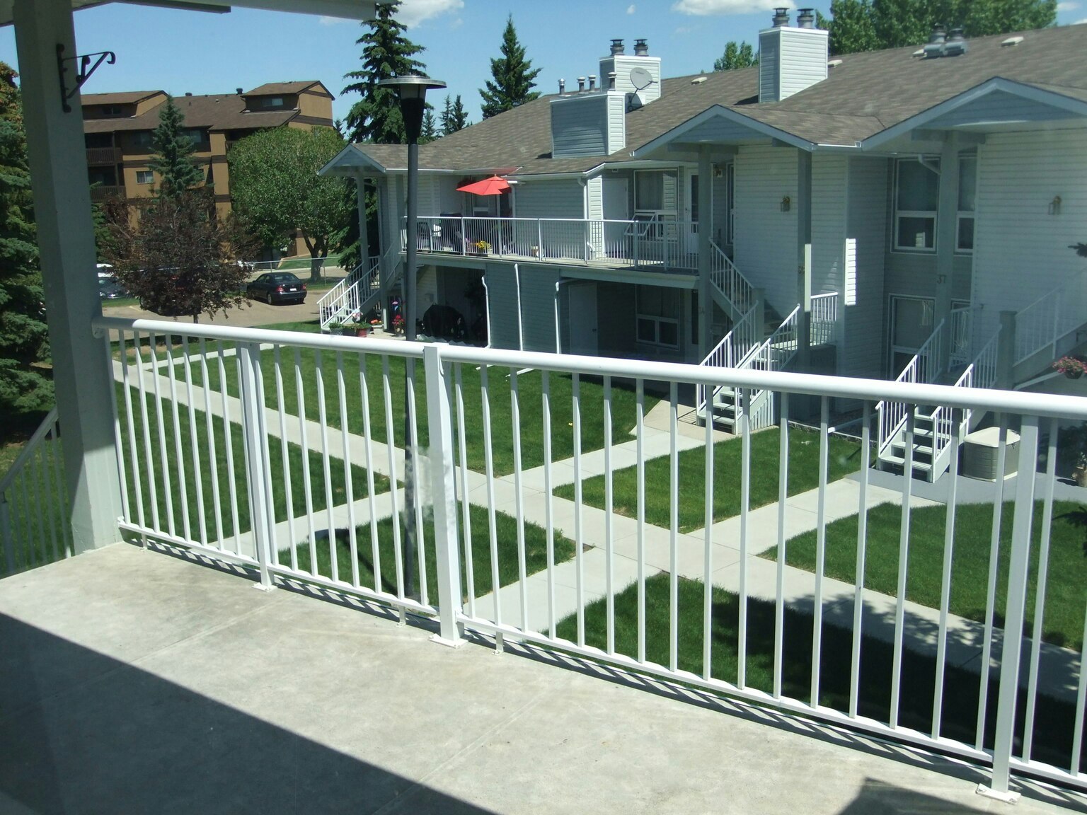 2115 118 Street Nw, Edmonton, AB, T6J 5N1 - 4