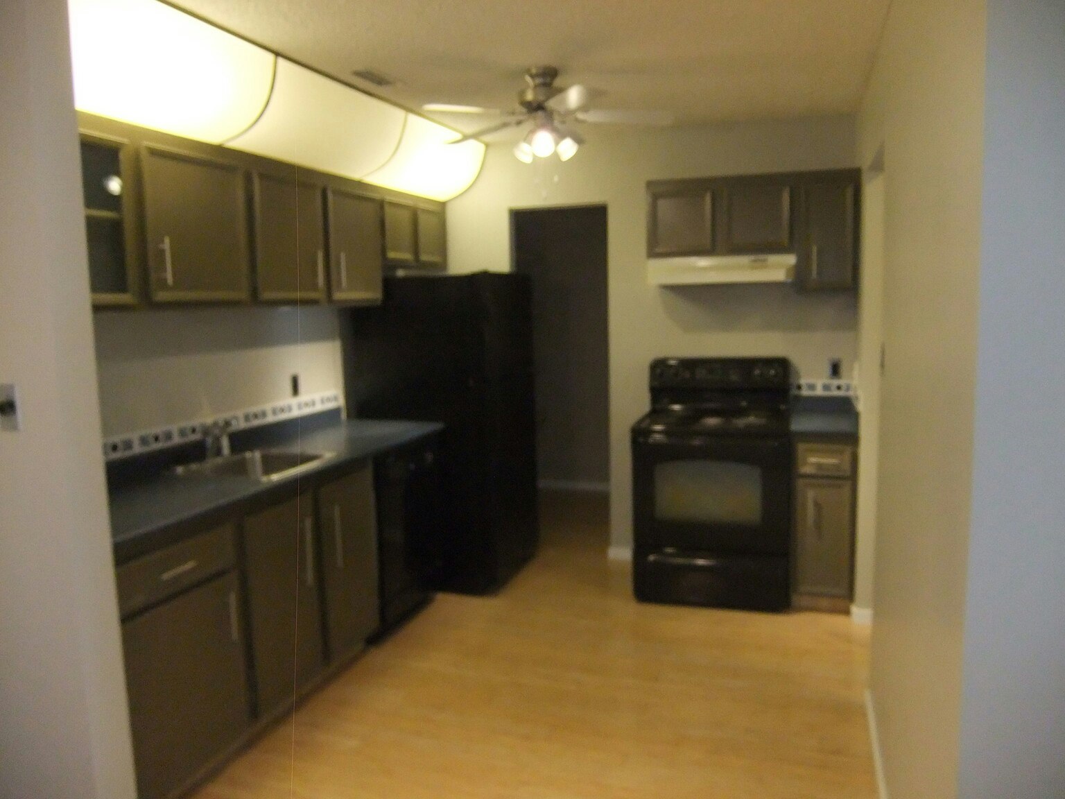 2115 118 Street Nw, Edmonton, AB, T6J 5N1 - 7