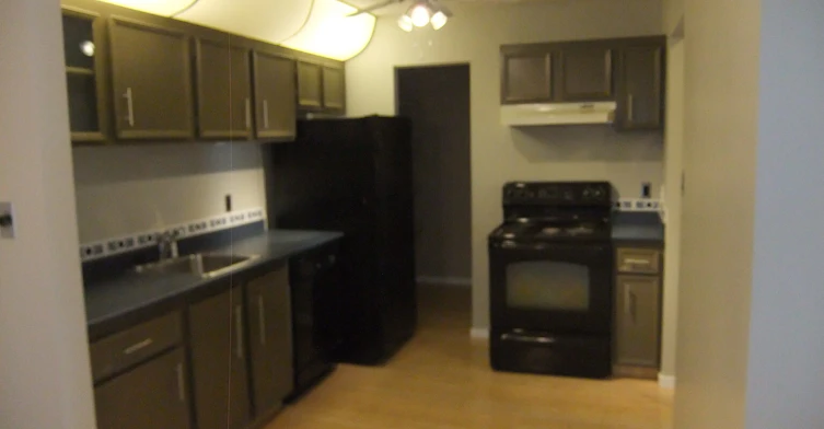 2115 118 Street Nw, Edmonton, AB, T6J 5N1 - 7