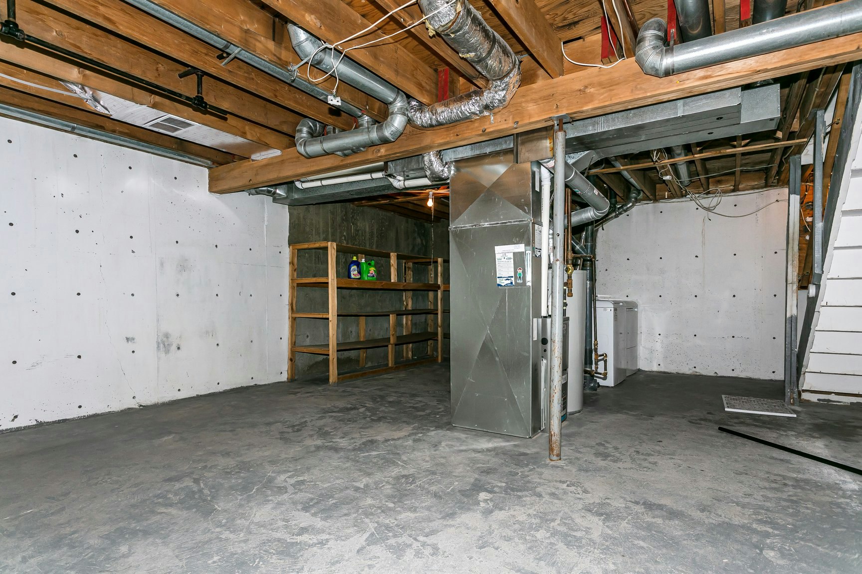 11736 139 Avenue, Edmonton, AB, T5X 3P2 - 11