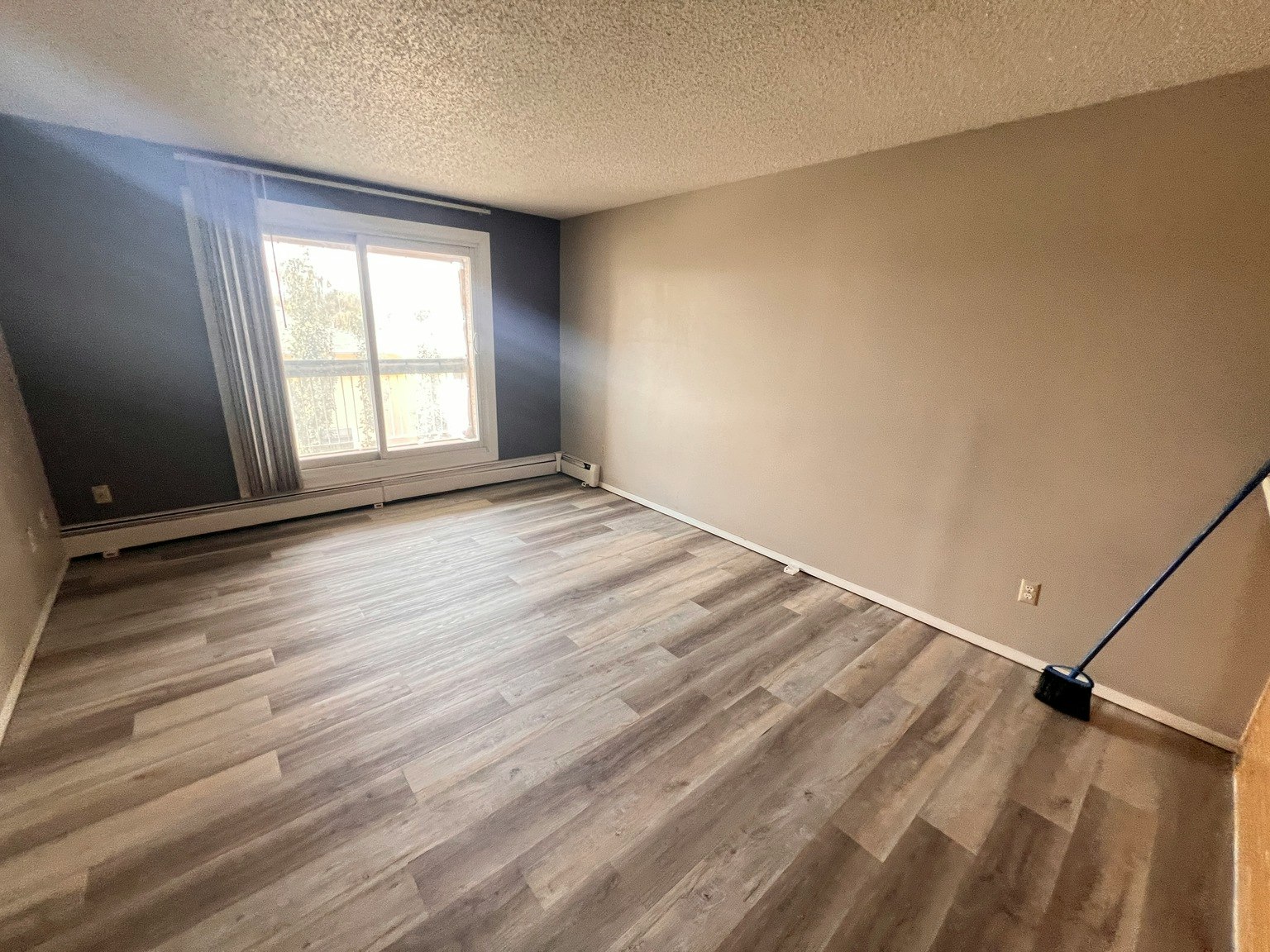 2624 Mill Woods Road East Nw, Edmonton, AB, T6L 5K7 - 5