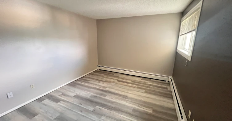 2624 Mill Woods Road East Nw, Edmonton, AB, T6L 5K7 - 6