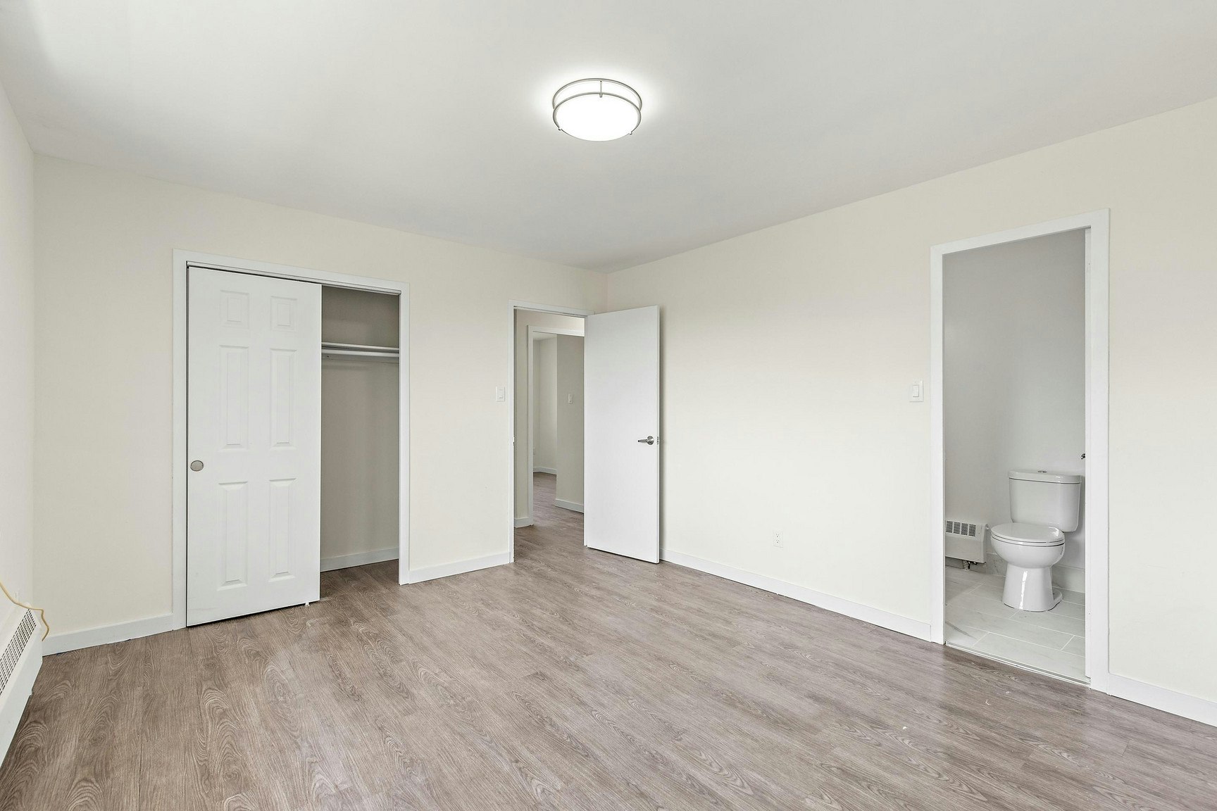 101 Driftwood Avenue, Toronto, ON, M3N 2M9 - 6