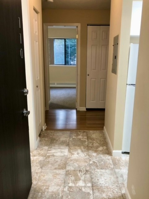 110-885 Craigflower, Esquimalt, BC, V9A 2X4 - 3
