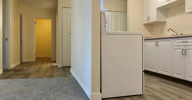311-885 Craigflower, Esquimalt, BC, V9A 2X4 - 8