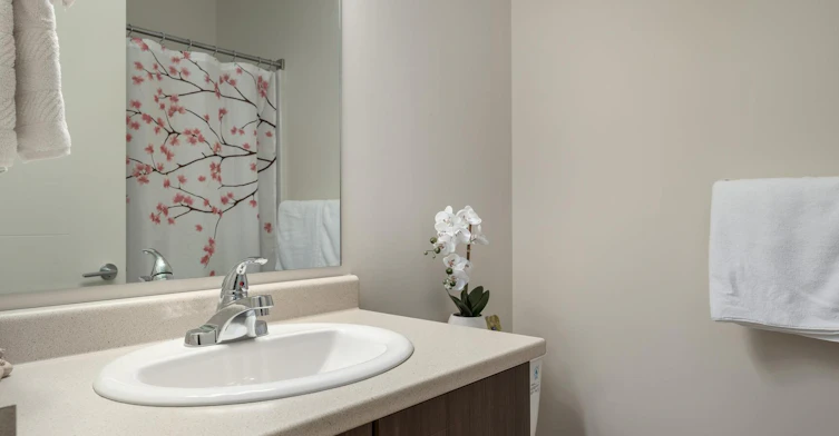 401-6330 Mcrobb Avenue, Nanaimo, BC, V9V 0A7 - 3