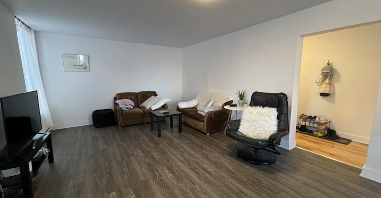 #1-5552 St. Laurent Boulevard, Montréal, QC, H2T 1S8 - 4