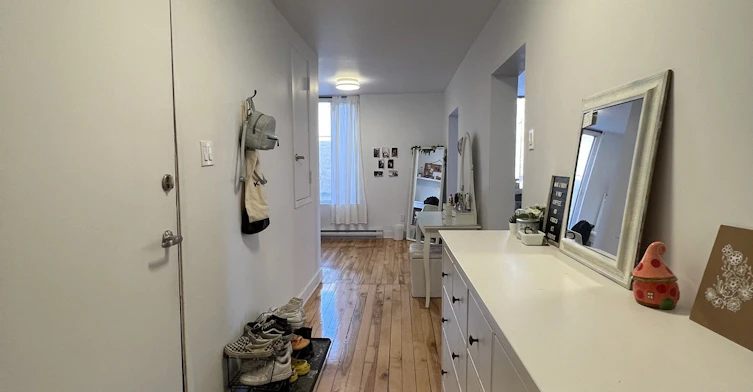 #1-5552 St. Laurent Boulevard, Montréal, QC, H2T 1S8 - 9
