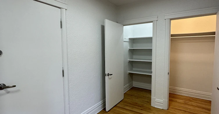 5558-5552 St. Laurent Boulevard, Montréal, QC, H2T 1S8 - 4