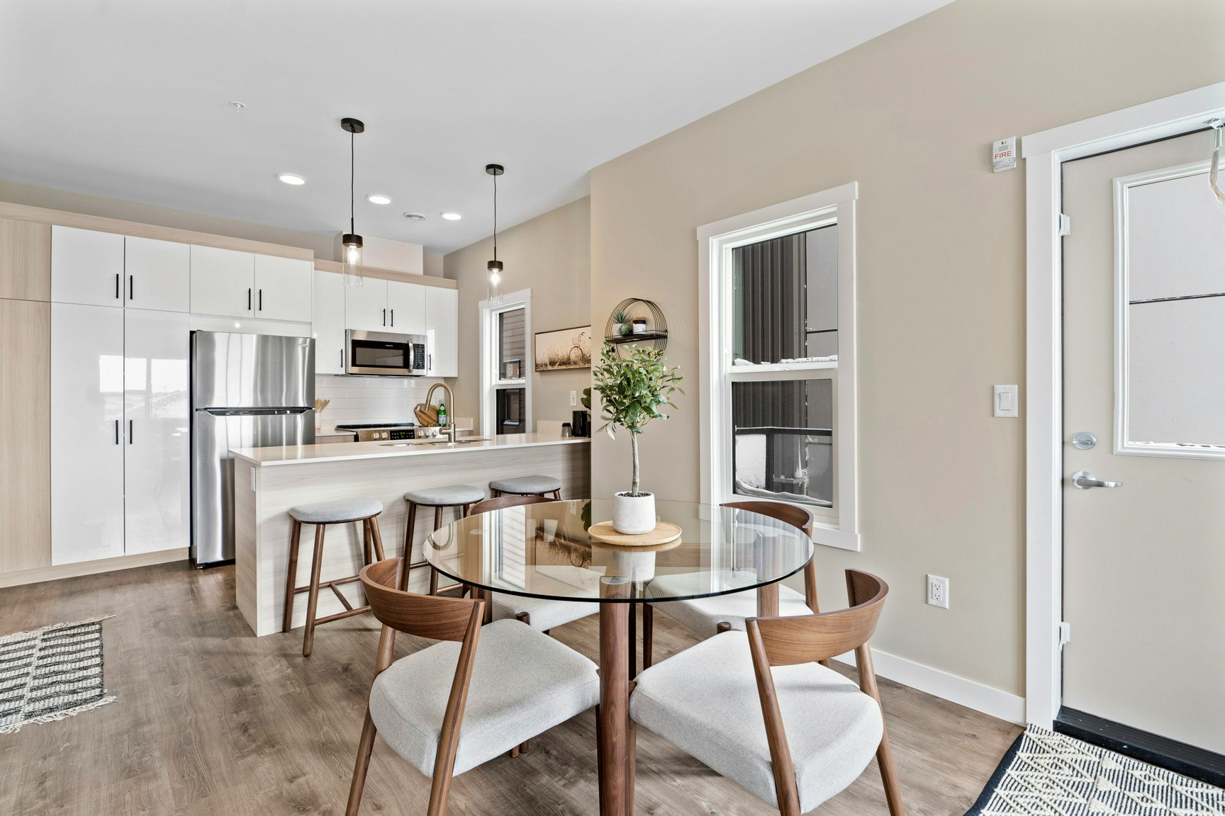 3975-207-3991 Spring Street, Regina, SK, S4V 3Z4 - 4