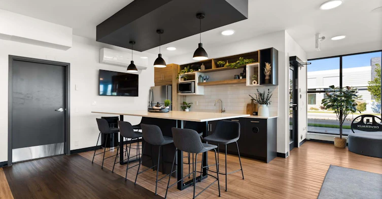 3975-207-3991 Spring Street, Regina, SK, S4V 3Z4 - 20