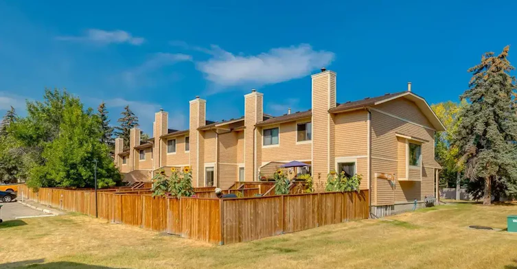 12453, Woodview Drive SW, Calgary, AB, T2W 5G2 - 9