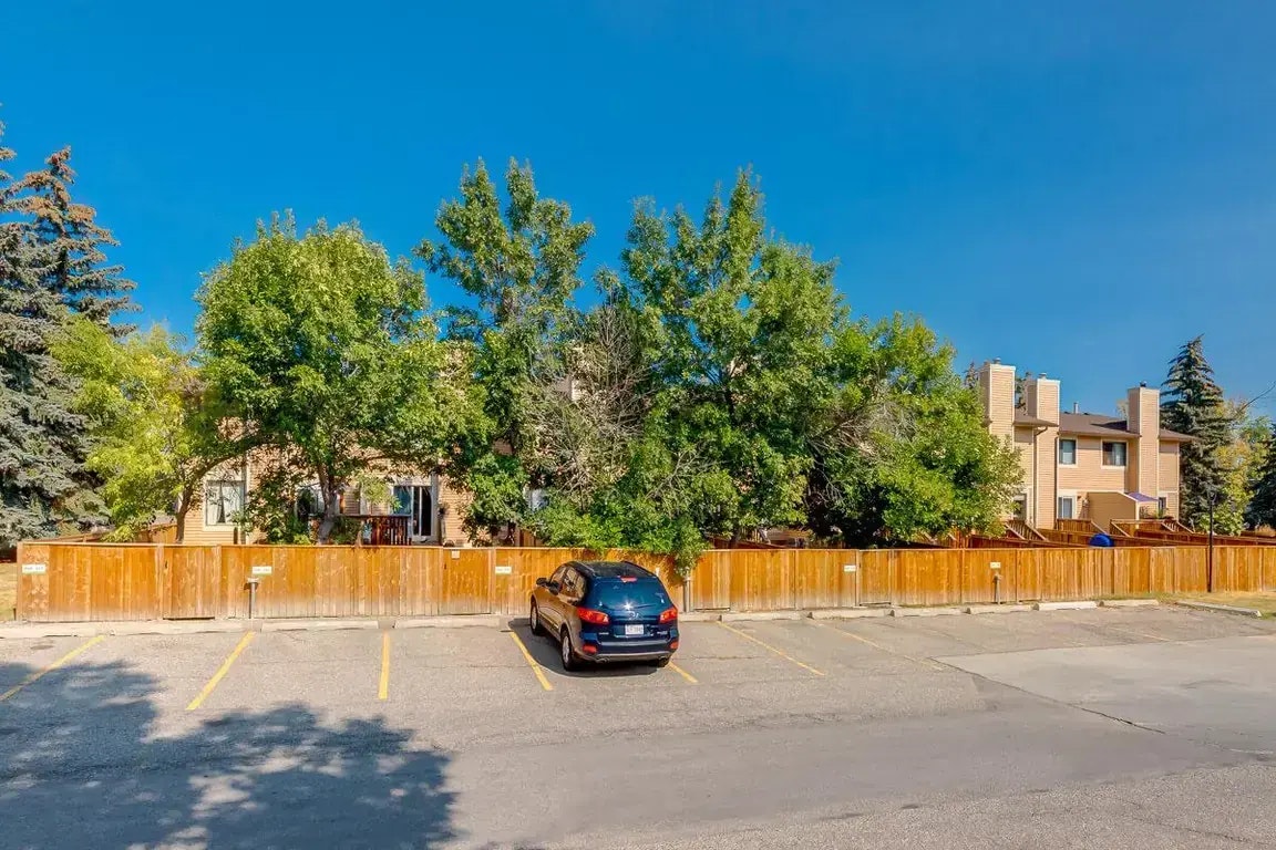 12453,  Woodview Drive SW, Calgary, AB, T2W 5G2 - 10