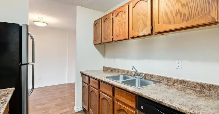12453, Woodview Drive SW, Calgary, AB, T2W 5G2 - 4