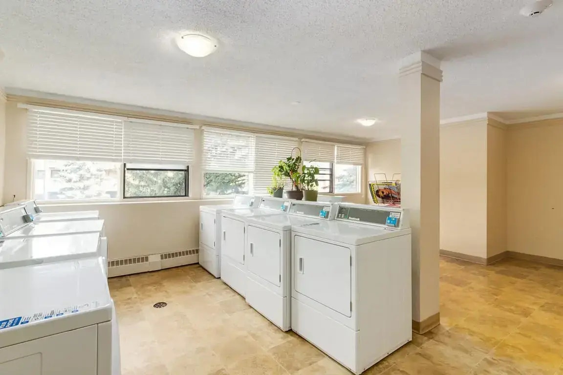 1205-1825 Woodview Drive SW, Calgary, AB, T2W 5G2 - 42