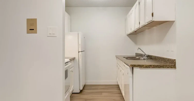 1205-1825 Woodview Drive SW, Calgary, AB, T2W 5G2 - 10