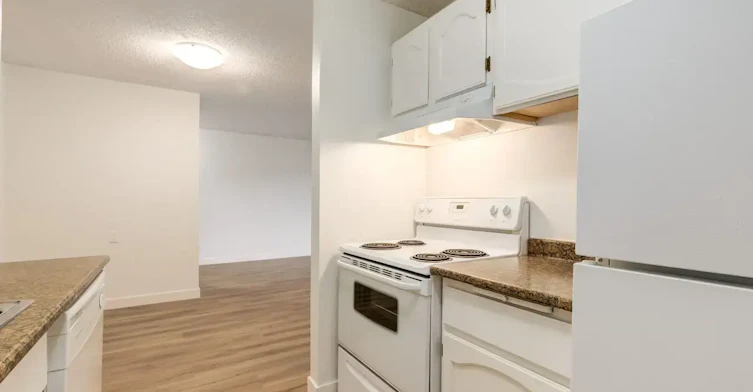 1205-1825 Woodview Drive SW, Calgary, AB, T2W 5G2 - 5