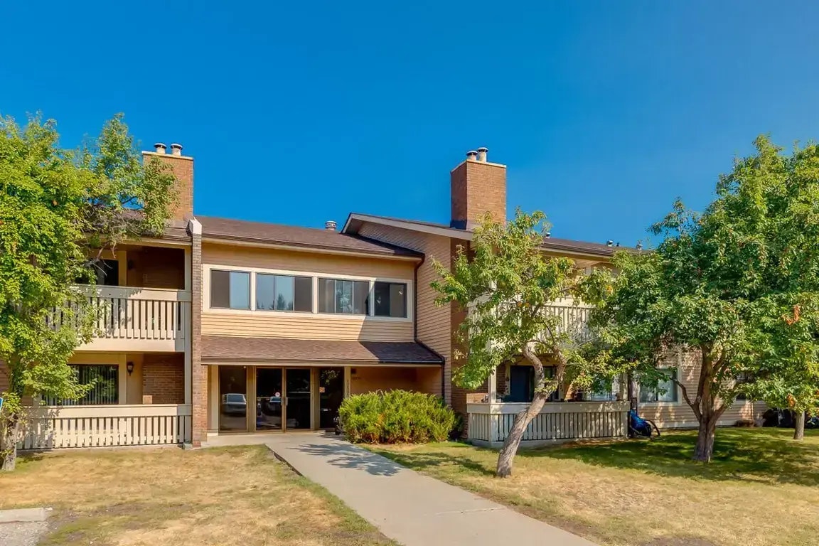 1205-1825 Woodview Drive SW, Calgary, AB, T2W 5G2 - 2