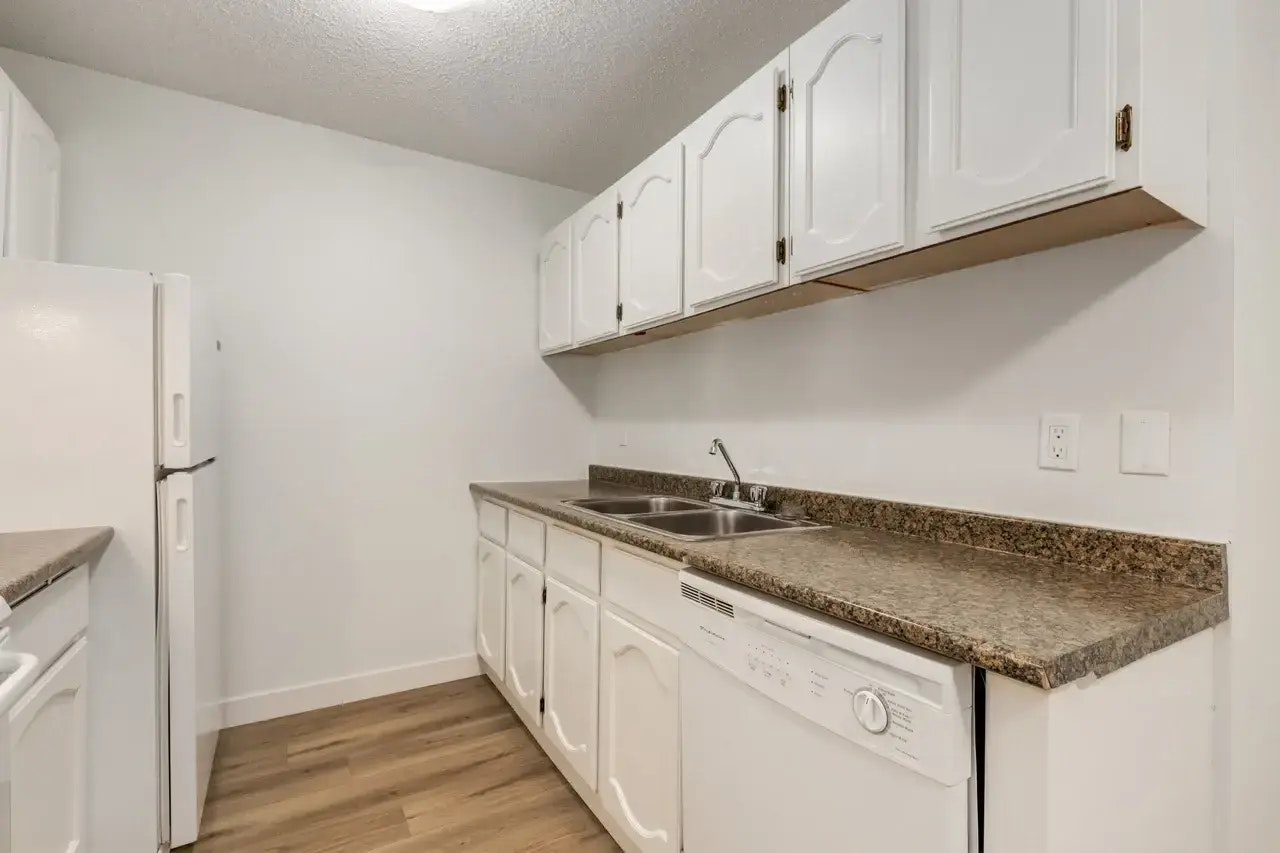 1205-1825 Woodview Drive SW, Calgary, AB, T2W 5G2 - 11
