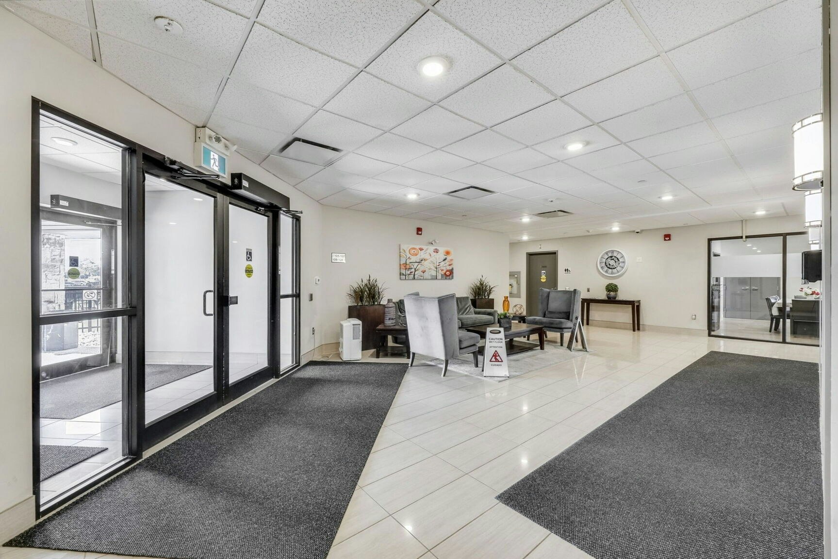 107-325 Lakeview Drive, Woodstock, ON, N4T 0K5 - 4