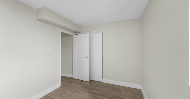 909 Clonsilla Avenue, Peterborough, ON, K9J 8B2 - 21