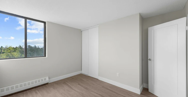 909 Clonsilla Avenue, Peterborough, ON, K9J 8B2 - 20