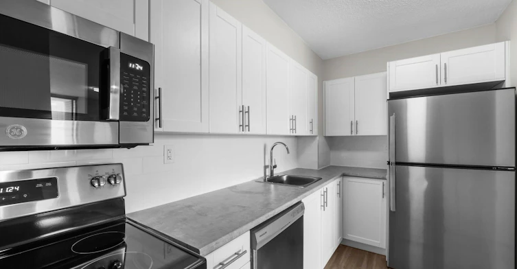 909 Clonsilla Avenue, Peterborough, ON, K9J 8B2 - 15