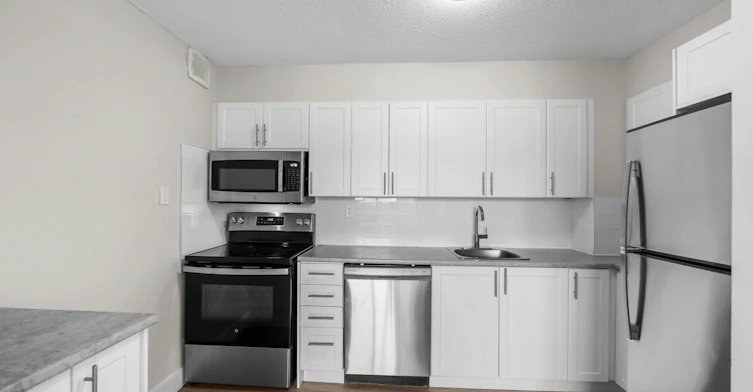 909 Clonsilla Avenue, Peterborough, ON, K9J 8B2 - 16