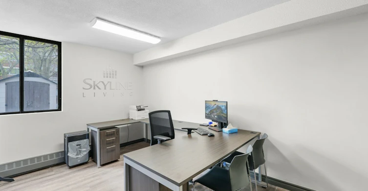909 Clonsilla Avenue, Peterborough, ON, K9J 8B2 - 5