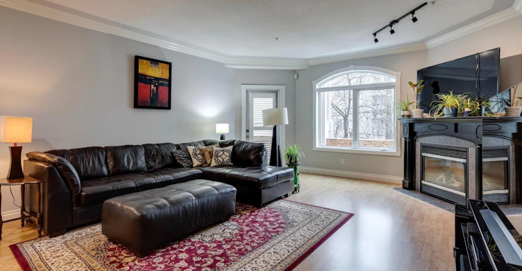 205-10178 117 Street, Edmonton, AB, T5K 2X9 - 6