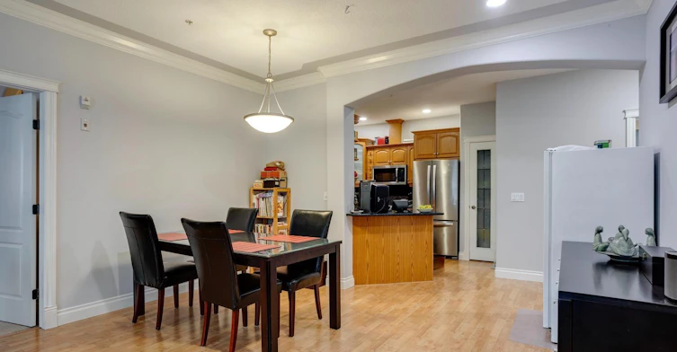 205-10178 117 Street, Edmonton, AB, T5K 2X9 - 12