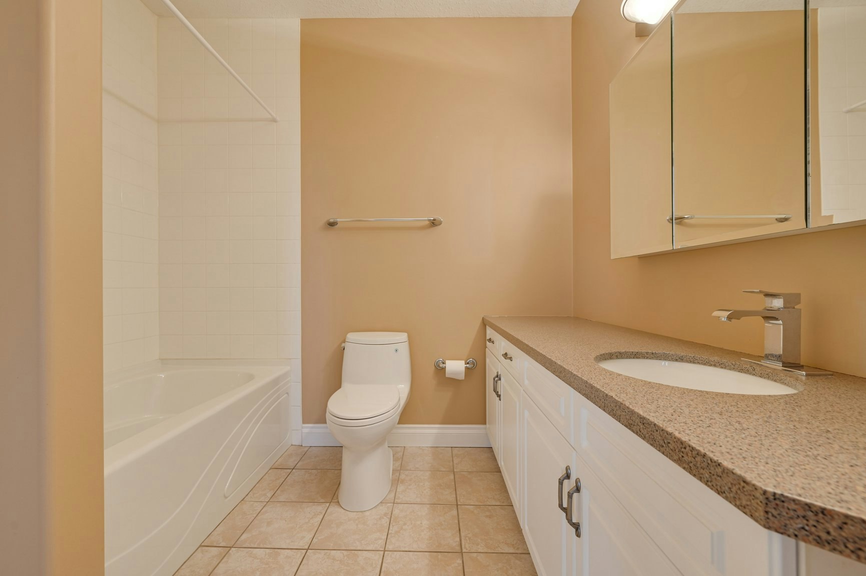 302-10178 117 Street, Edmonton, AB, T5K 2X9 - 19