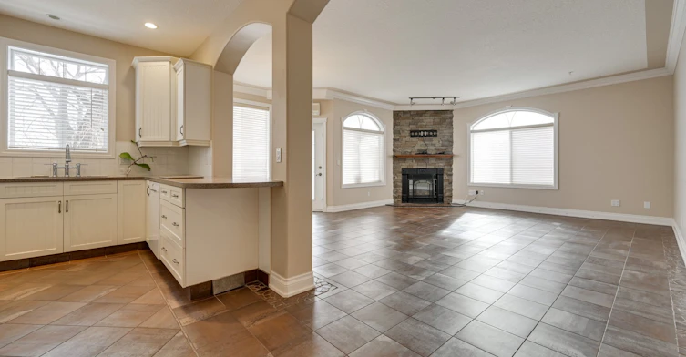 302-10178 117 Street, Edmonton, AB, T5K 2X9 - 35